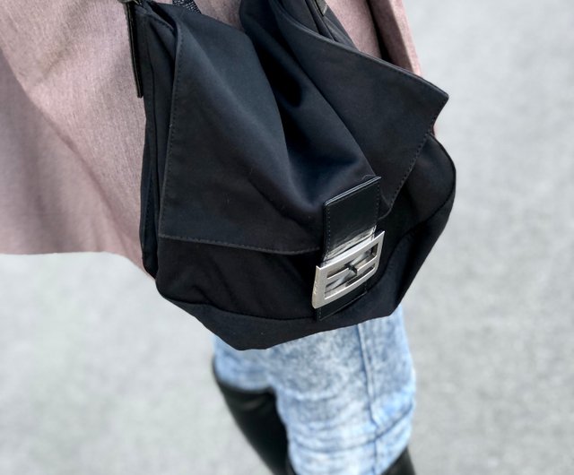 【未使用品】FENDI フェンディー マンマ ハンドバッグ ナイロン ブラック FENDI】フェンディ マンマバケット ショルダーバッグ ナイロン