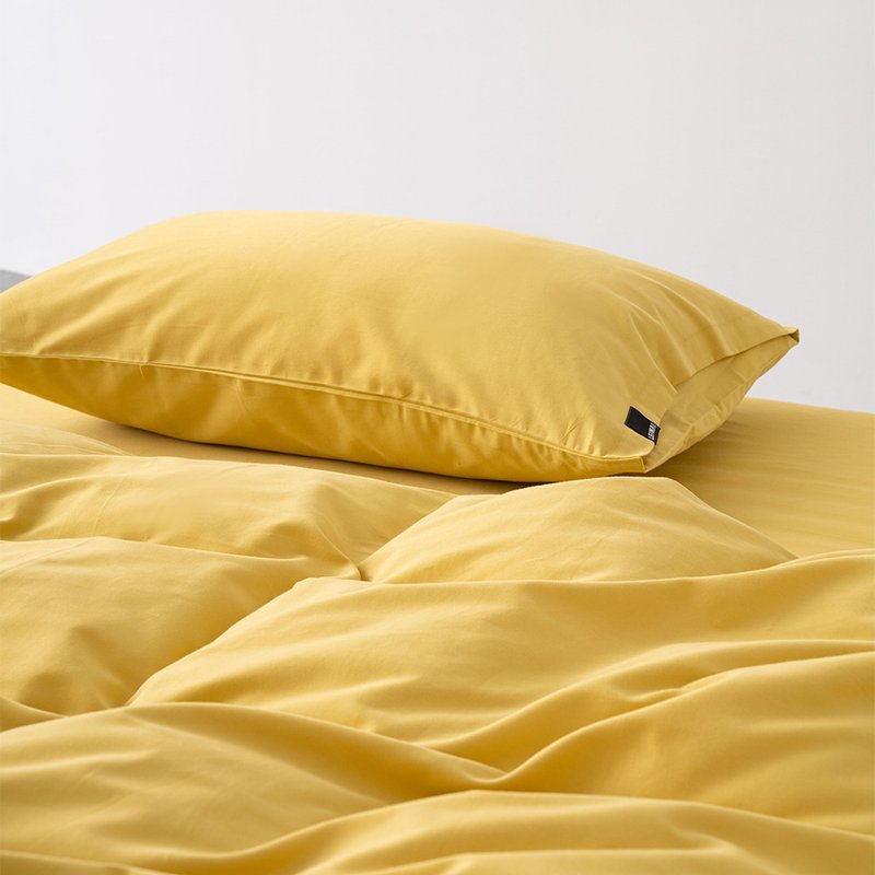 Yellow 60-count soft skin-friendly pure cotton bed sheet pillowcase quilt cover double bed four-piece set - เครื่องนอน - ผ้าฝ้าย/ผ้าลินิน สีเหลือง