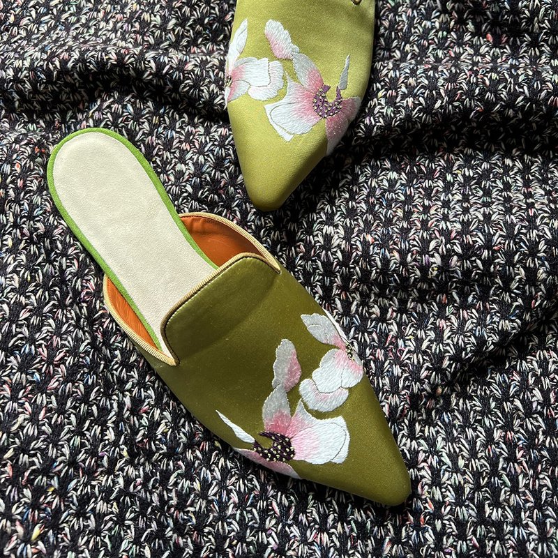 蝴蝶蘭手繡平底鞋無包跟/拖鞋 繡花 刺繡 蘇繡 絲綢 緞面 手繡 - 女皮鞋 - 絲．絹 金色