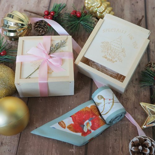StephyDesignHK 【聖誕禮盒】領巾蘭花長絲巾聖誕木盒包裝禮物 / 髮帶