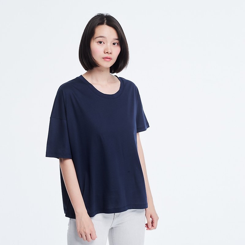 Shine Cotton Fabric Asymmetry Sleeves T-shirt Top Navy - เสื้อยืดผู้หญิง - ผ้าฝ้าย/ผ้าลินิน สีน้ำเงิน