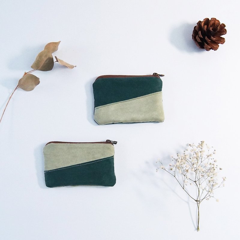 Hand sewn suede purse - green leaves of the forest - กระเป๋าใส่เหรียญ - ผ้าฝ้าย/ผ้าลินิน สีเขียว