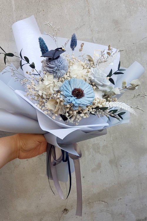 Haizang Design│Individuality. Navy Blue Dry Bouquet/Eternal Flower Bouquet  - Shop piratedesign Dried Flowers & Bouquets - Pinkoi