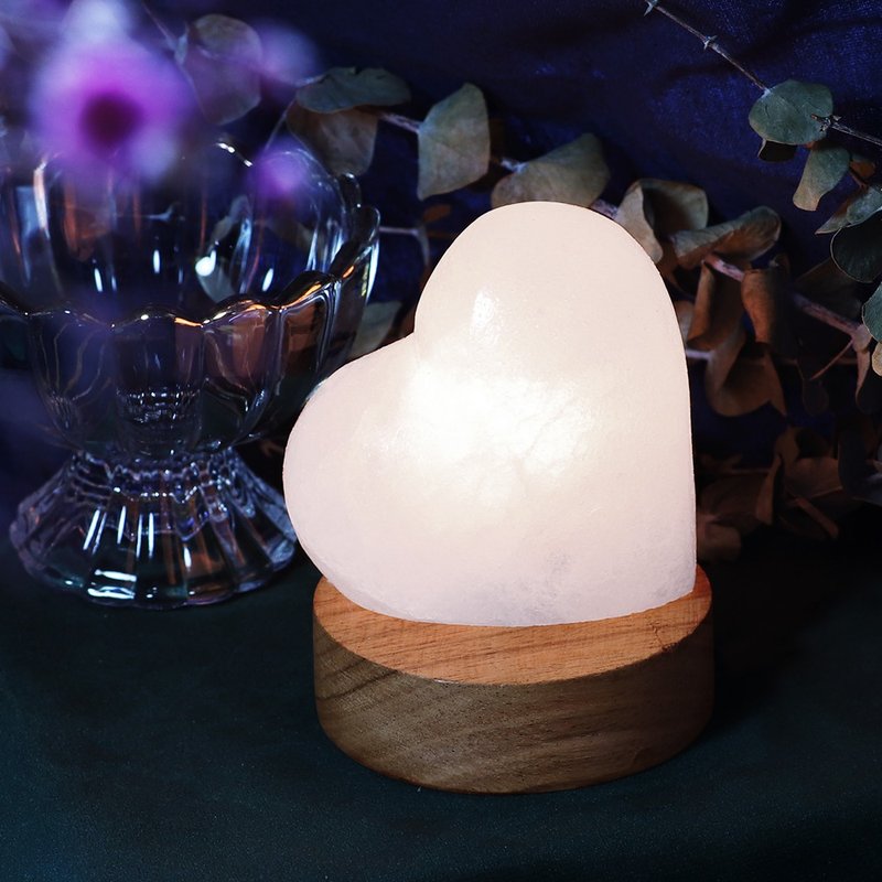 Little White Salt Love I Log Base I Perfect Relationship I Salt Lamp - โคมไฟ - วัสดุอื่นๆ ขาว