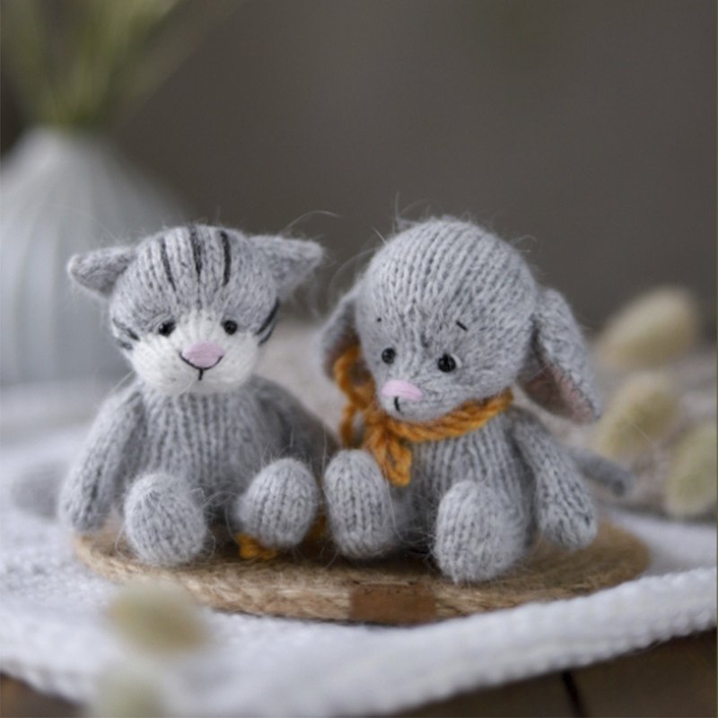 Knitted kitten and mouse. Knitting pattern in English and Russian. Amigurumi toy - 手工藝教學/工具書 - 其他材質 