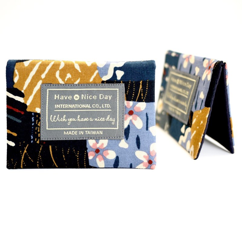 Have A Nice Day [Zhang Zhang Youli] Cloth Business Card Holder - Blue Smoke - ที่เก็บนามบัตร - ผ้าฝ้าย/ผ้าลินิน 