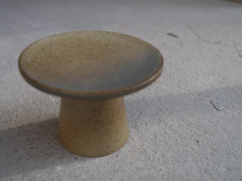 【小陪】漸層土星  - 生活食器 高台  陶器 盆器 碗  甜點盤 - 擺飾/家飾品 - 陶 多色