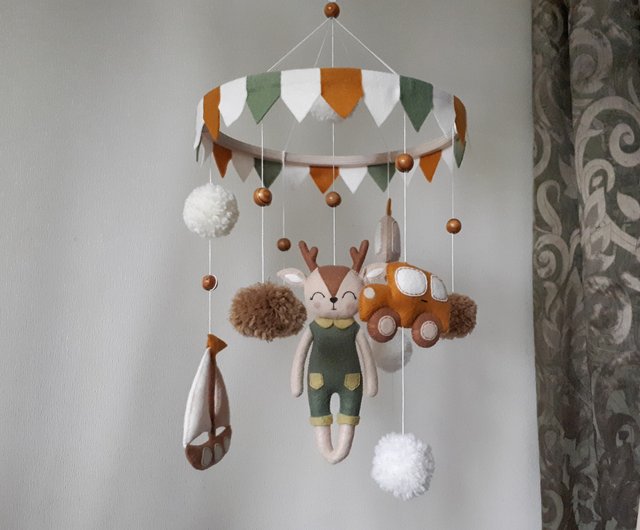 Deer baby mobile girl. Baby shower gift. Nursery decor girl. Boho