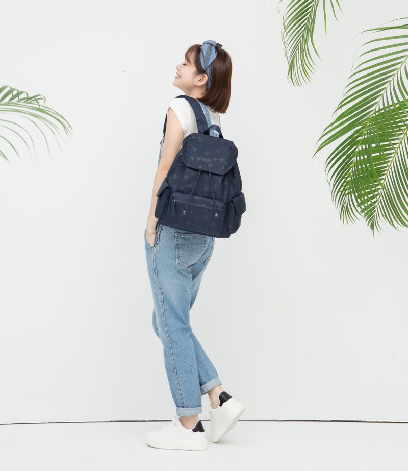 Simple strappy backpack (medium)_Midnight Blue Starry Sky_Backpack_Fashionable Mom Bag_Can hold laptop - กระเป๋าหูรูด - เส้นใยสังเคราะห์ สีน้ำเงิน