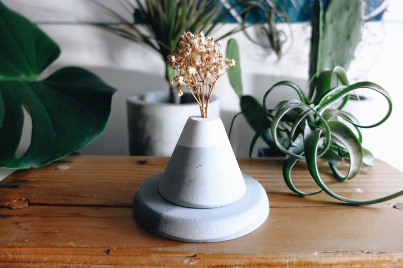 水泥富士山拼乾花 - 擺飾/家飾品 - 水泥 灰色