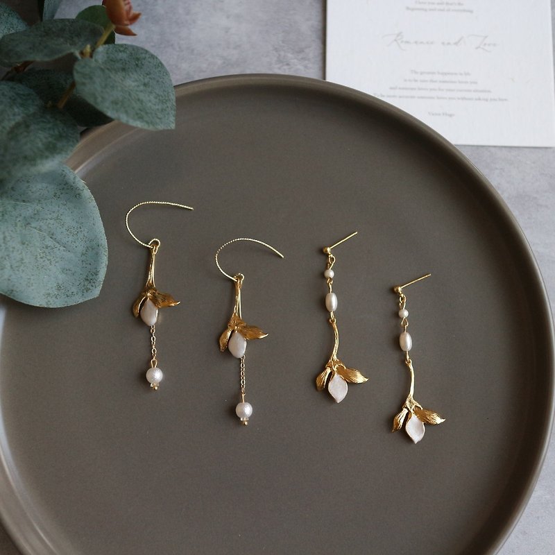 Vintage Tulip | Elegant 925 Silver Gold Dangle Dangle Earrings - ต่างหู - เครื่องประดับ สีทอง