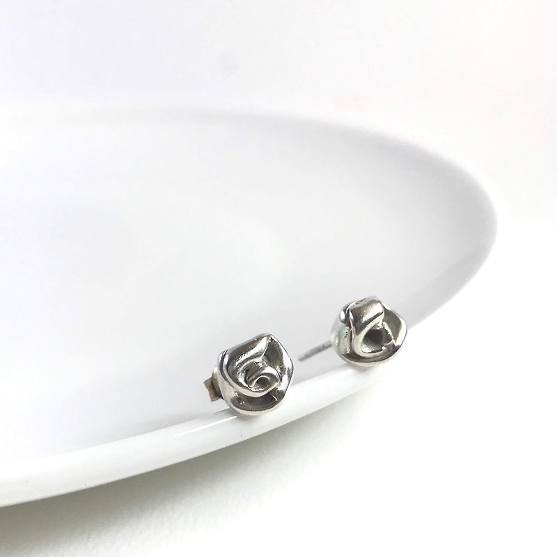 Roses - Sterling Silver Earrings Earrings Earrings Clip-On - ต่างหู - เงินแท้ สีเงิน