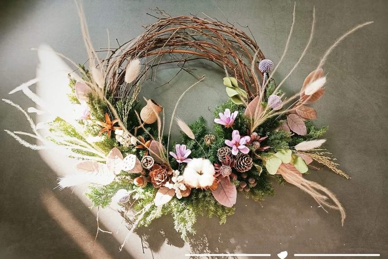 Purple natural romantic eternal cedar Christmas wreath wreath - ของวางตกแต่ง - พืช/ดอกไม้ สีม่วง