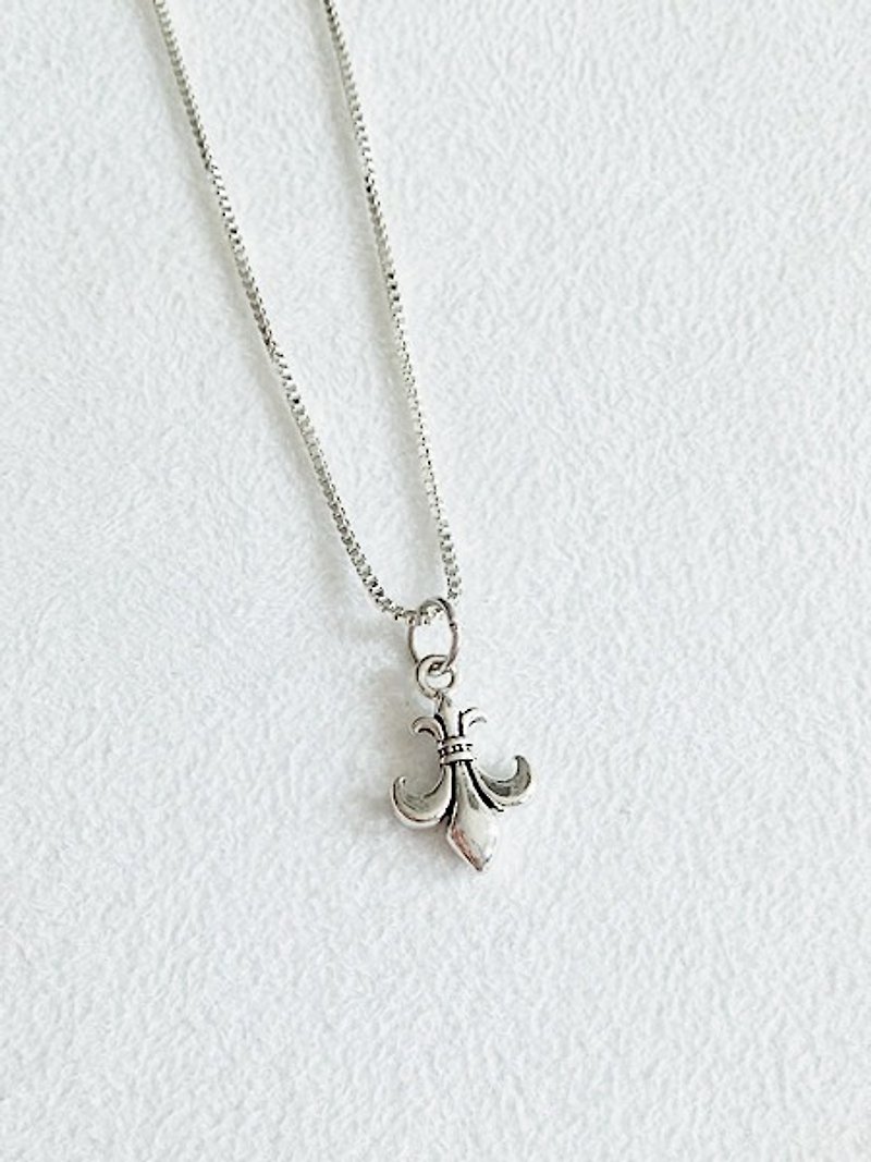 Anchors necklace/Dovetail flower/Sterling Silver/By hand【ZHÀO】SN1601 - Necklaces - Other Metals Silver