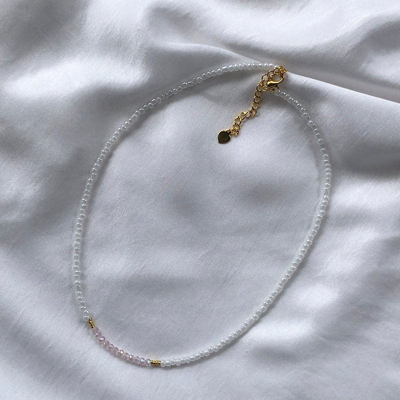 beaded necklace / dainty pearl choker /pink crystal /aesthetic jewelry for women - Necklaces - Precious Metals White