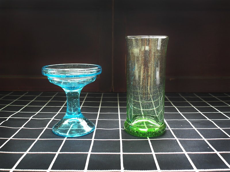 早期有色玻璃杯-藍色淺灣與青綠河畔 (餐具/舊物/老件/玻璃) - 杯子 - 玻璃 多色