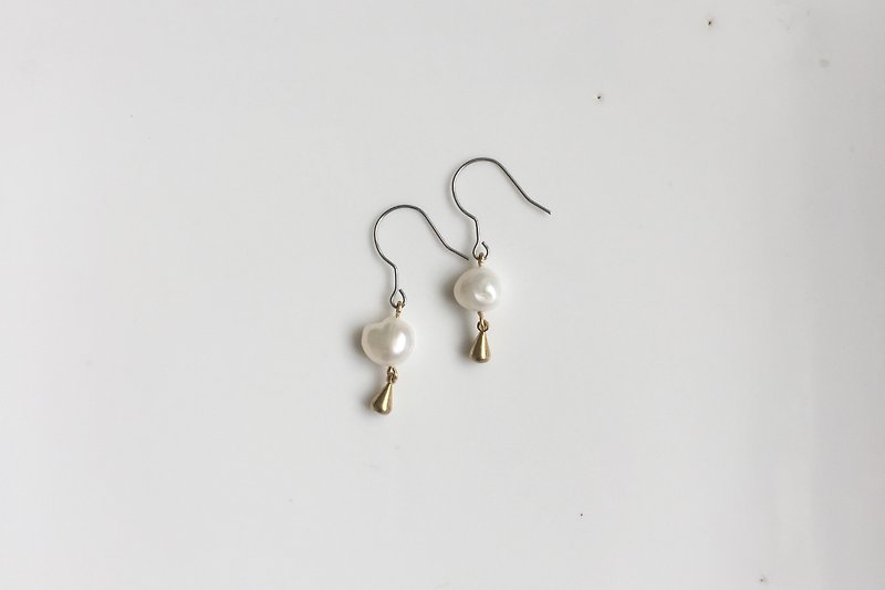 Simple drop brass earrings - ต่างหู - โลหะ ขาว