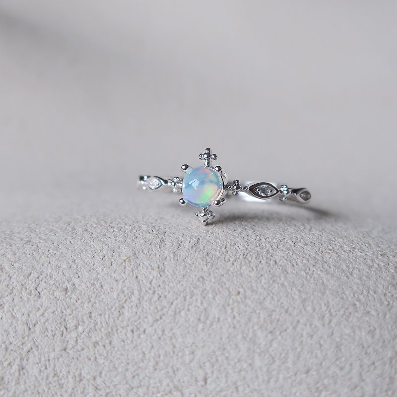 / Stars/ Opal Opal 925 Sterling Silver Handmade Natural Stone Ring - แหวนทั่วไป - เงินแท้ สีน้ำเงิน