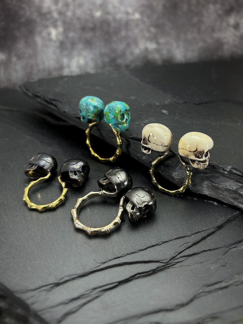 Zodiac Gemini Twin Skull Ring, Adjustable Size Available in 4 Colourways. - แหวนทั่วไป - โลหะ สีทอง