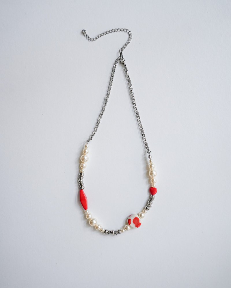 Ceramic Glass Necklace Red x Off-White Pearl Ceramic Glass Necklace - สร้อยคอ - แก้ว สีแดง