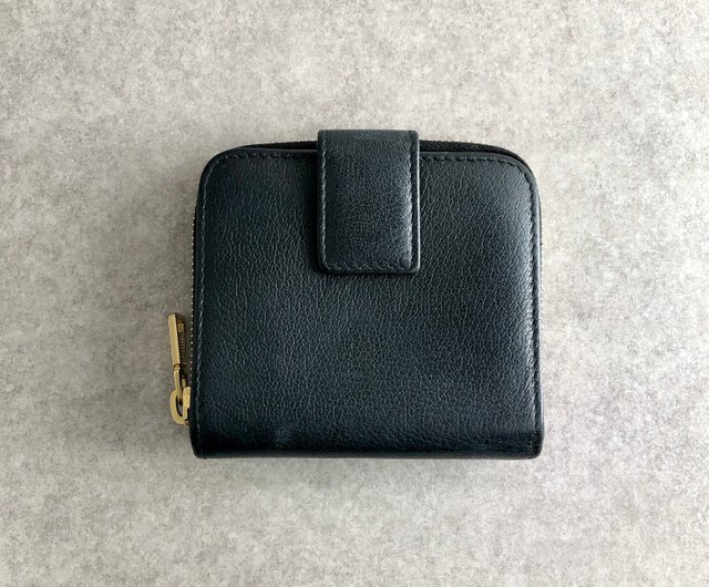 【未使用】イヴ・サンローラン　長財布　ブラック　本革　ヴィンテージ　ロゴ 日本直送 名牌中古包 】Yves Saint Laurent イヴ・サンローラン