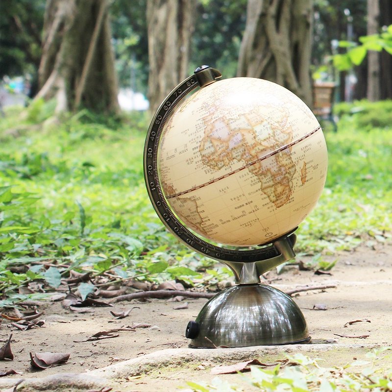 SkyGlobe 5吋古典仿古金屬底座地球儀(附燈/中文版) - 擺飾/家飾品 - 塑膠 卡其色