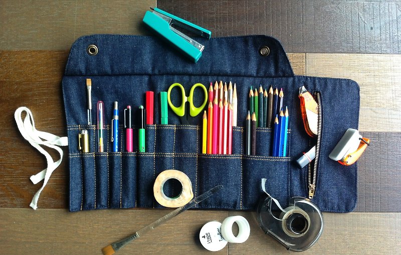 Denim Storage Tool Roll - กล่องดินสอ/ถุงดินสอ - ผ้าฝ้าย/ผ้าลินิน สีน้ำเงิน