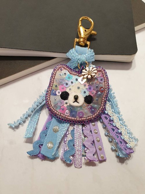 mamoko handmade Purple cat with blue/purple tassel key chain