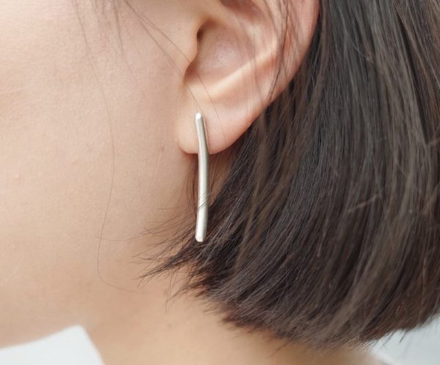 earrings straight line