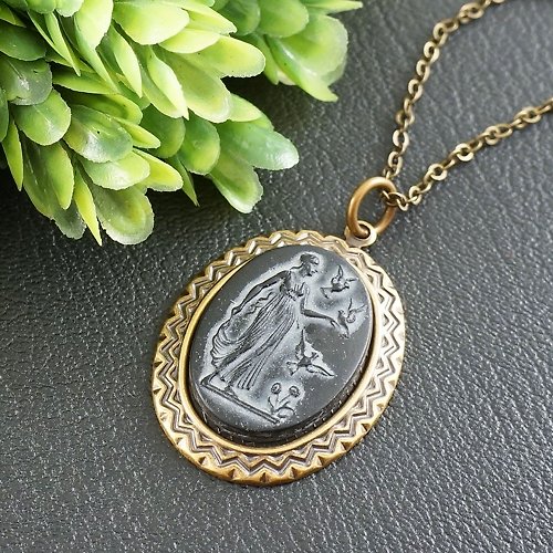 AGATIX Glass Greek Lady Girl Cameo Black Anthracite Victorian Pendant Necklace Jewelry