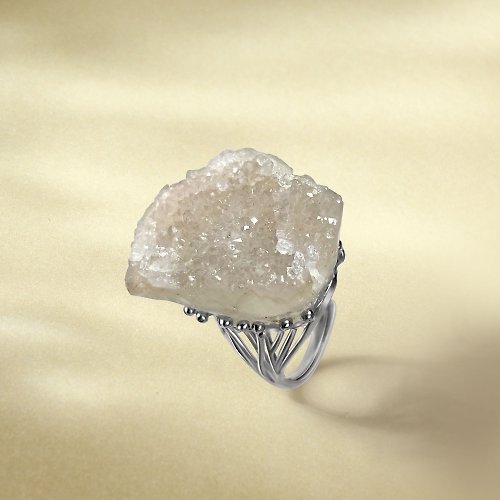 WANZAMGOK 白水晶活口戒指 隨形原石標本 星光閃片手工指環 S925銀 平衡身心