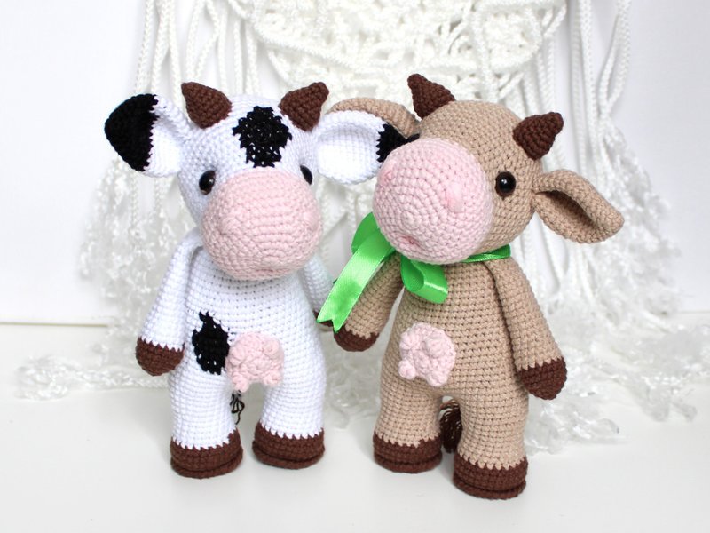 Cow crochet pattern PDF in English Amigurumi funny cow - 手工藝教學/工具書 - 其他材質 