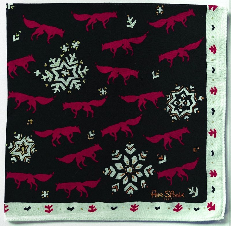 Per Spook Paris Vintage Handkerchief - 20.5 x 20 in, Festive Foxes & Snowflakes - 絲巾 - 棉．麻 黑色