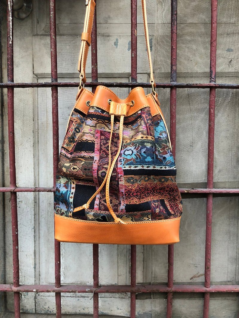 Old School Vintage Bucket/Crossbody Size:M Color: Caramel - Messenger Bags & Sling Bags - Genuine Leather Brown