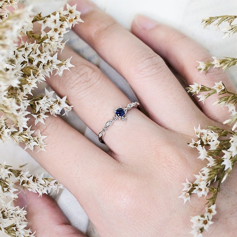 藍寶石 Sapphire 925純銀 戒指 爪鑲氣質復古細戒 9月誕生石 - 戒指 - 純銀 銀色
