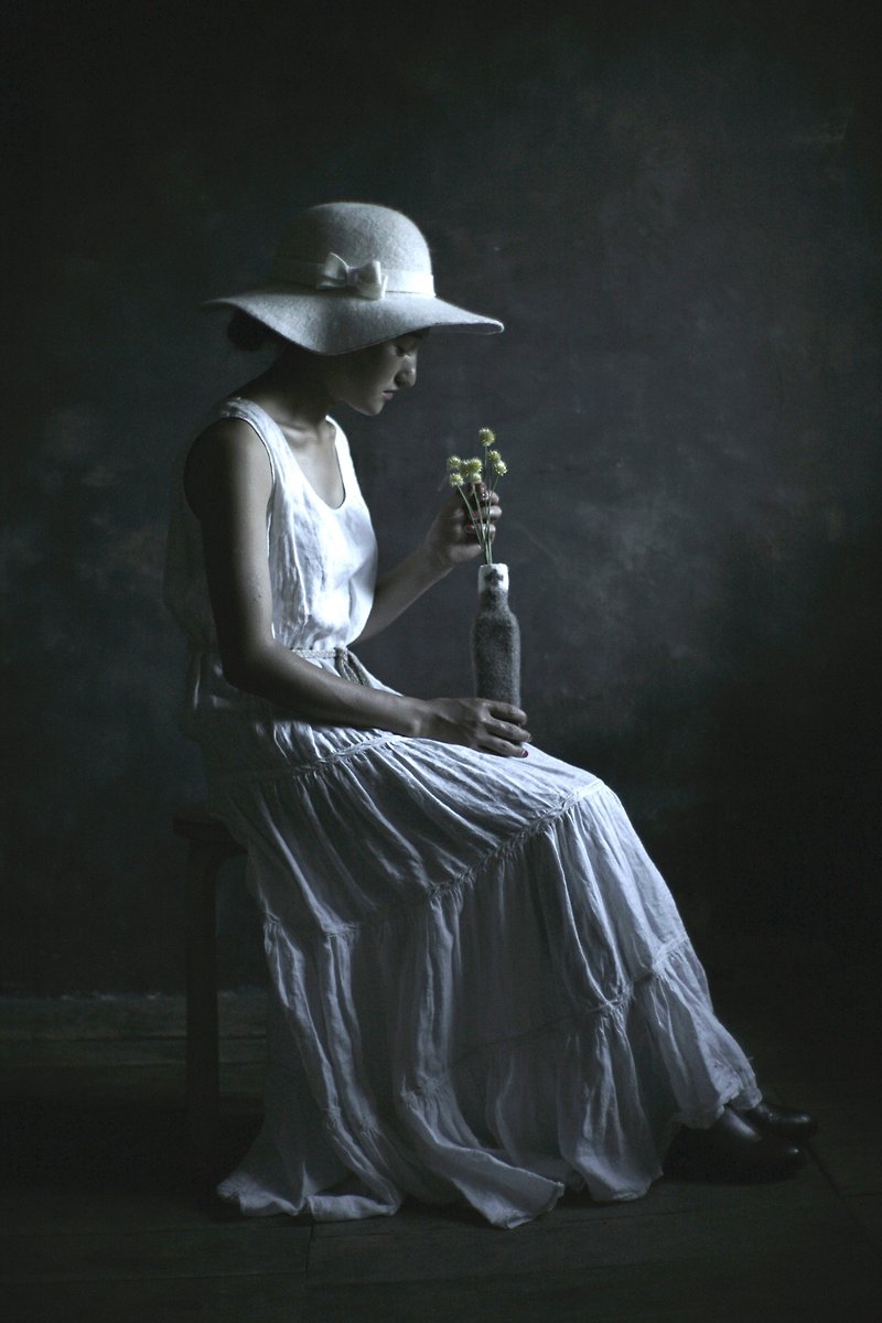 Handmade felt lady's hat・white - หมวก - ขนแกะ ขาว