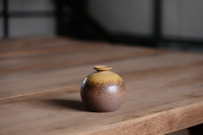 Flower vessel|Small ball vase - Pottery & Ceramics - Pottery Orange