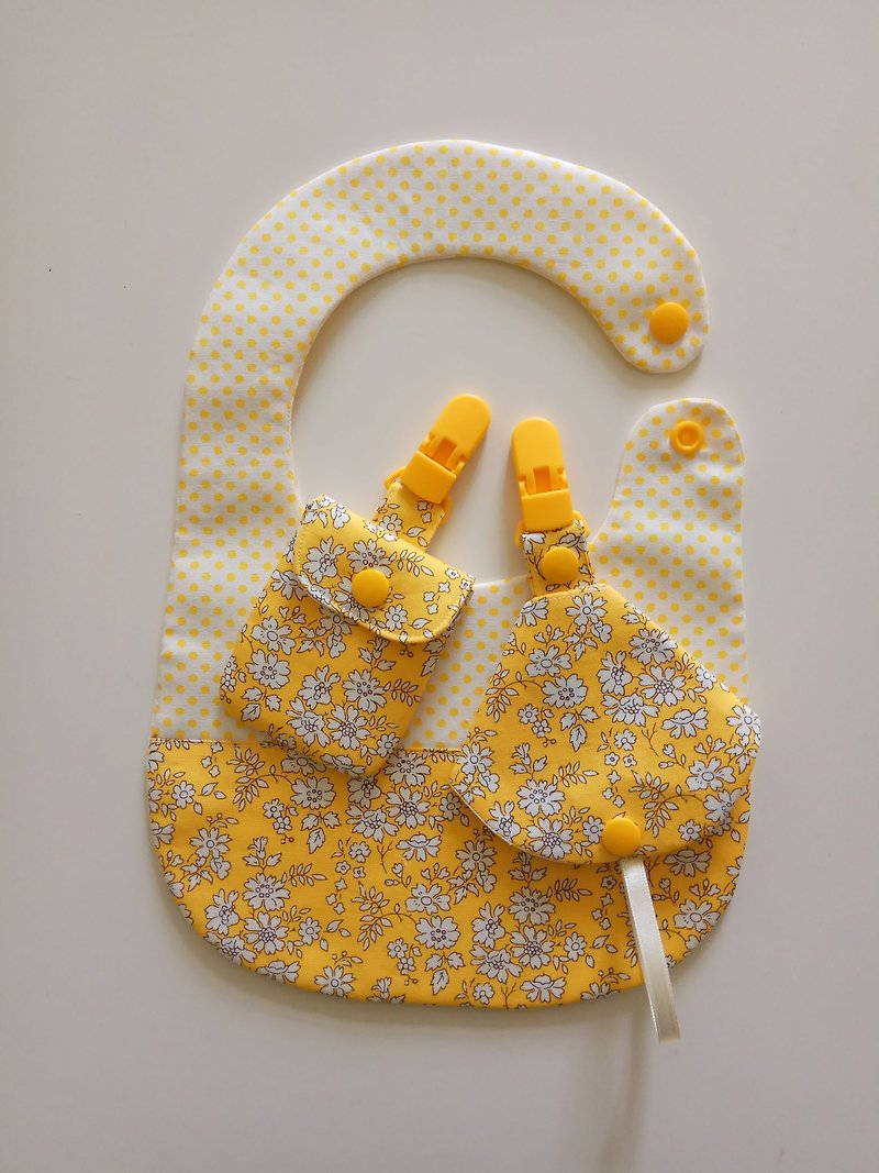 黃小花彌月禮物 嬰兒圍兜+平安符袋+二合一奶嘴夾 - 滿月禮物 - 棉．麻 橘色