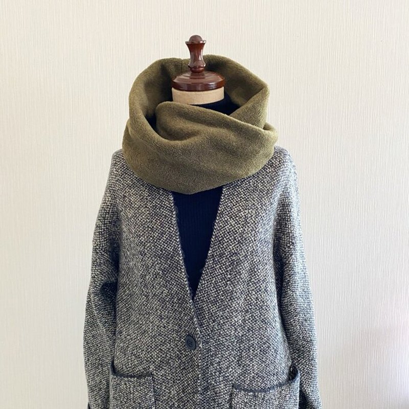 Luxury melton fleece snood Khaki - ผ้าพันคอถัก - เส้นใยสังเคราะห์ สีเขียว