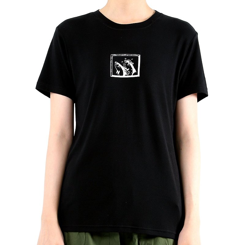 洗白白膠原蛋白印花Tee (黑) 103系列 - T 恤 - 環保材質 黑色