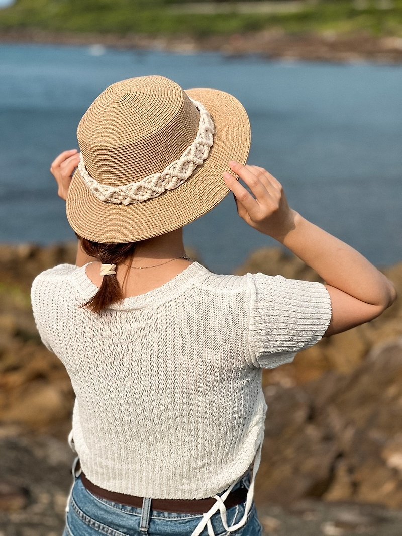 Summer braided straw hat/removable webbing for hair band - หมวก - ผ้าฝ้าย/ผ้าลินิน สีกากี