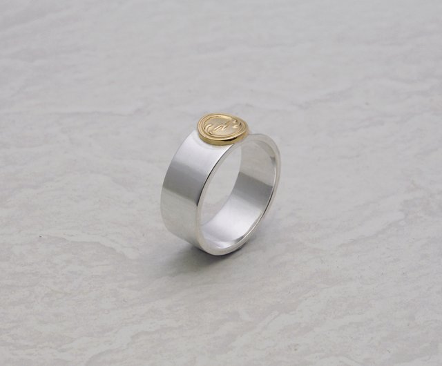 925 silver ring with 18k gold Anviology logo tag