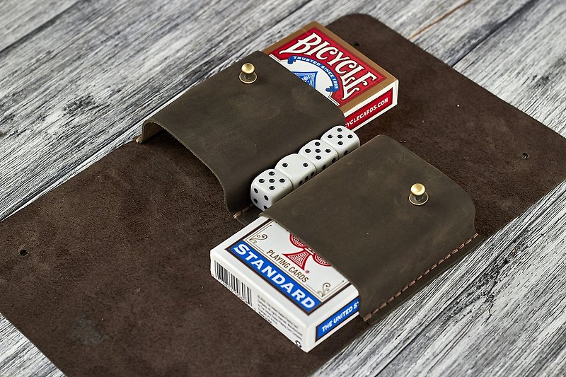 Genuine leather playing card and dice case Gift for poker players - อื่นๆ - หนังแท้ สีกากี