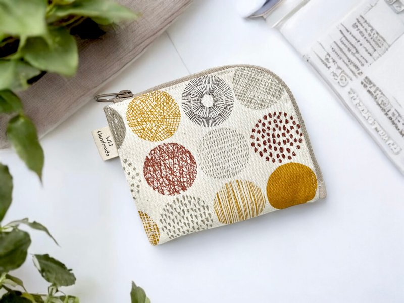 Handmade zipper coin purse. Autumn circle tree - Wallets - Cotton & Hemp Brown