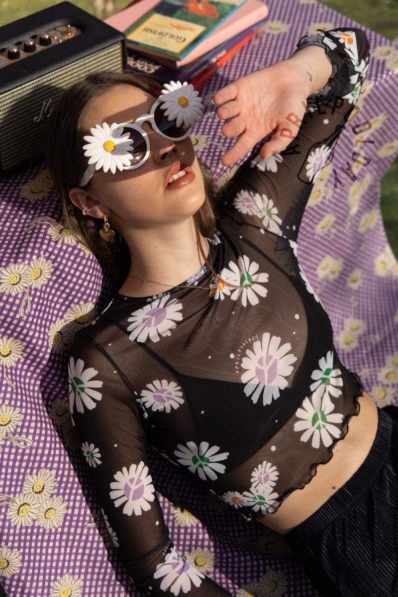 Aprilpoolday / Daisies Tattoo / Black - 女上衣/長袖上衣 - 其他材質 黑色