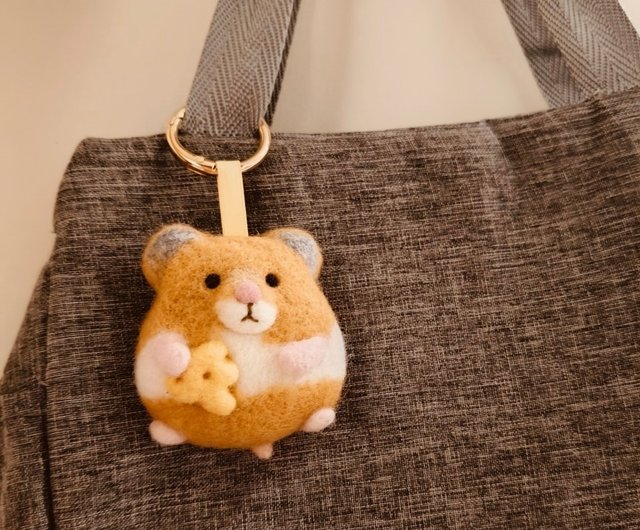 ハムスター プリン チャーム ぬいぐるみミニハムスターキーリングキーホルダーポンポン