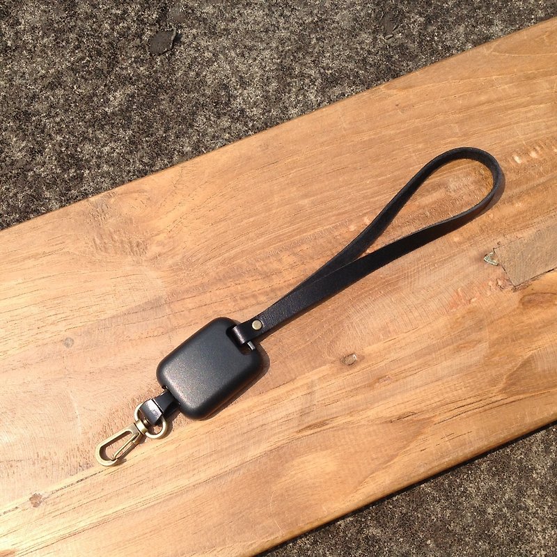 (Short rope type) leather retractable lanyard, lanyard, leather rope, rope hook type is easy to pull, can hook keys - ที่ห้อยกุญแจ - หนังแท้ 