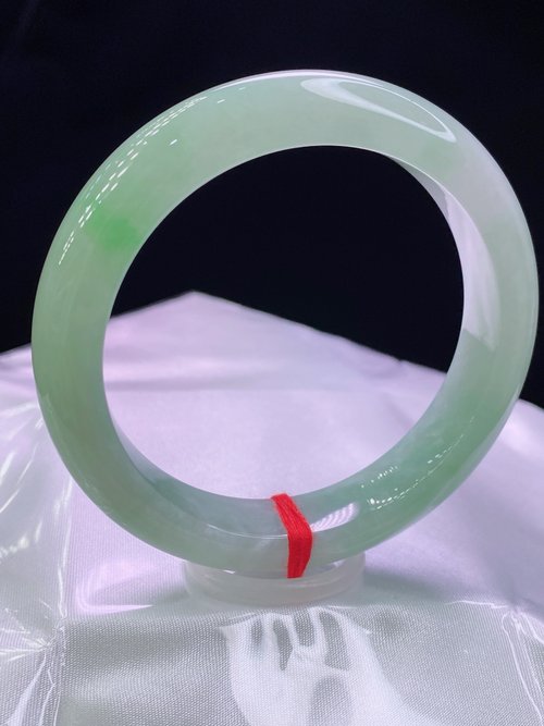 一念之間 緬甸老坑 天然A貨翡翠手鐲 圈口58.4MM 冰潤 水頭足 編號05888