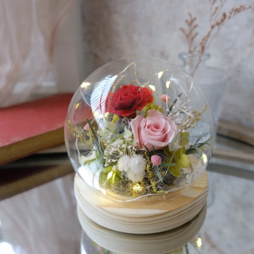 花敢森活不凋花、 永生花、乾燥花、人造花設計 玻璃鐘罩/紅色(康乃馨可換玫瑰)/不凋花/永生花/乾燥花/愛的圍繞
