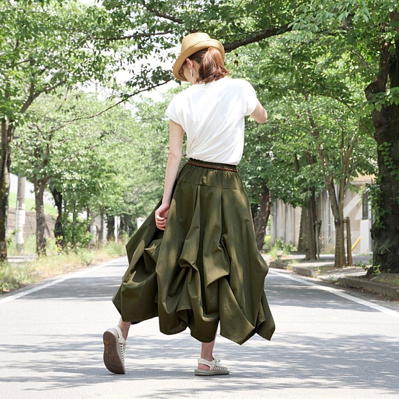 [Freely Arrangeable Skirt] - Fine - Arrange any outfit freely. Beautiful silhouette with every movement. Circular skirt. Solid color. Green. d-sk004 - กระโปรง - ผ้าฝ้าย/ผ้าลินิน สีเขียว